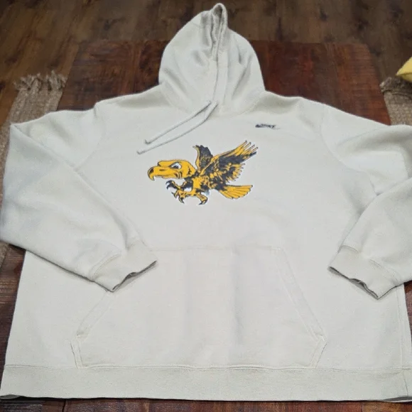 Nike Tan Cream Hoodie with Eagle Hawk Design Size XL - Picture 1 of 6